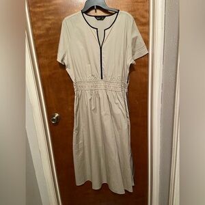 NWOT Simply Vera Cream with Black Detail Dress